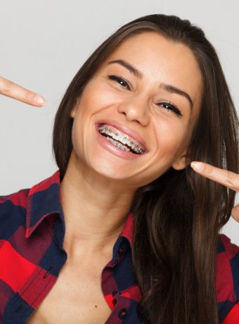 Leczenie ortodontyczne a protetyczne