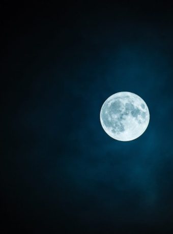Odważna misja Apollo 11. Historia pierwszego człowieka na Księżycu