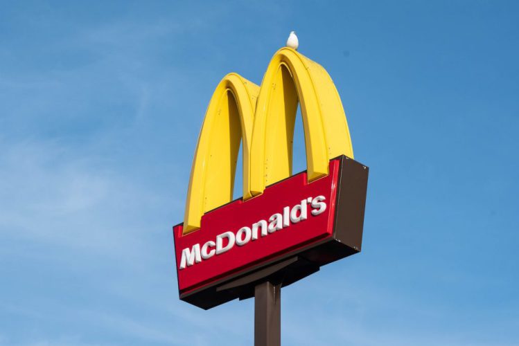Kiedy Big Mac zawitał do Polski: otwarcie pierwszego McDonald's 30 lat temu