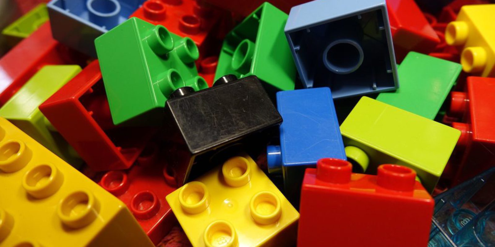 Tajemnica pierwszego zestawu Lego: od prostych klocków do globalnego fenomenu